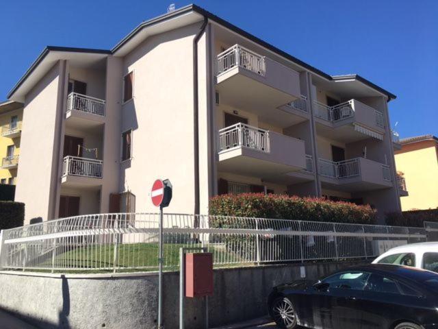 Monolocale A Peschiera Del Garda Vista Lago Apartment Exterior photo